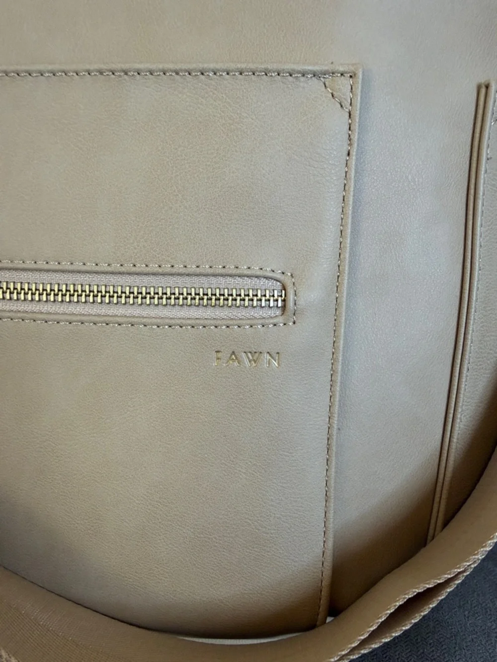 Fawn Design “The Original Diaper Bag” in Beige